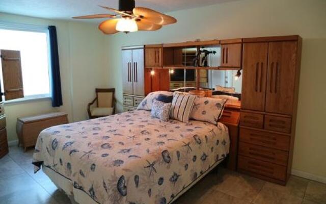 Castaways 9c Condo