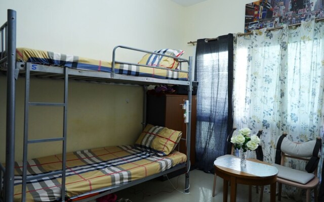 Ladies only Hostel in center of Dubai