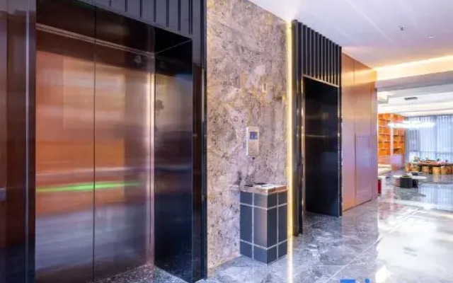Xrxt Hotel