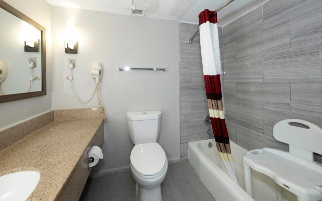 Red Roof Inn Petersburg - Fort Lee