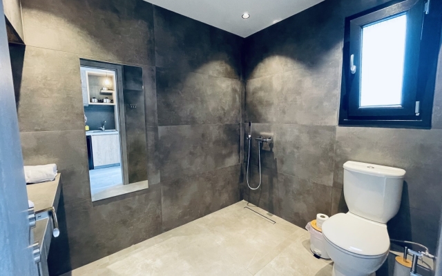 TheaSea Luxury Suites- Studio Suite 3
