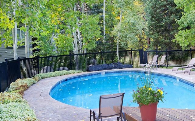 Coldstream Townhome 19