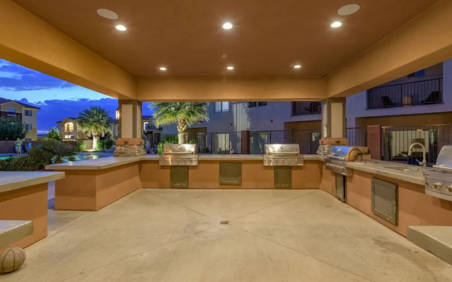 Zion's Paradise 6 Bedroom Townhouse