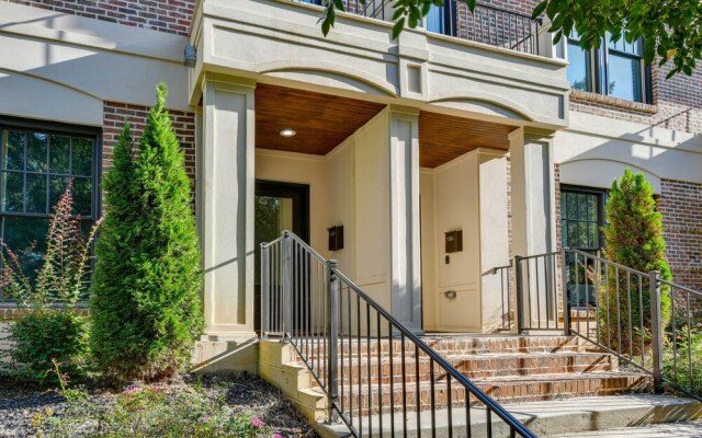 Luxe Townhome in South End Charlotte Near Uptown!