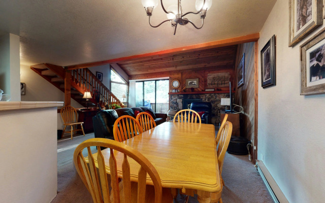 Mammoth Sierra Townhomes #26