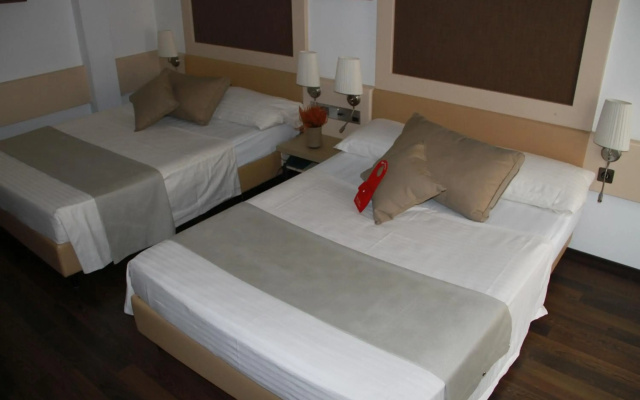 Enjoy 1313AG Hotel Touring