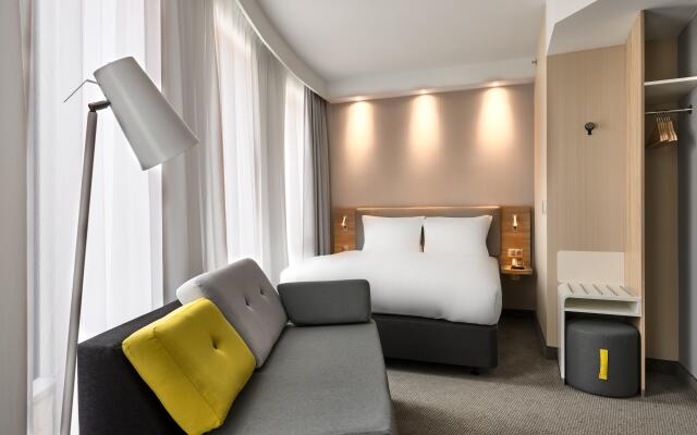 Holiday Inn Express Warsaw - The HUB, an IHG Hotel