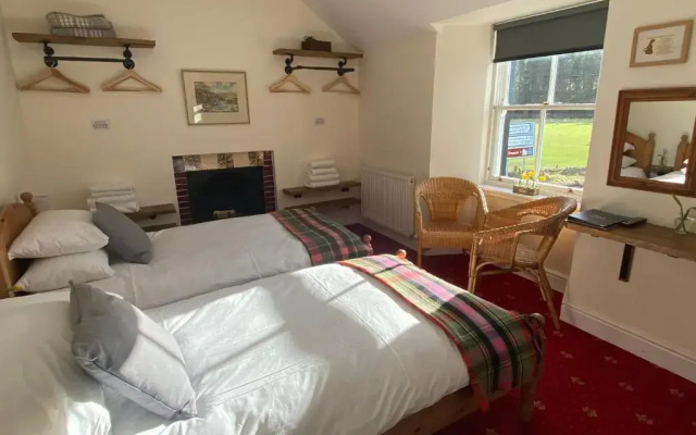THE Gordon Arms Restaurant With Rooms