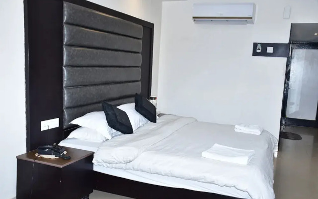 Hotel Tridev