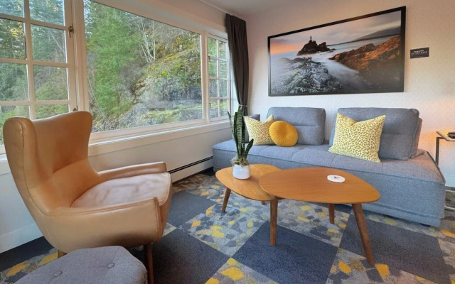 Artisan Suites on Bowen