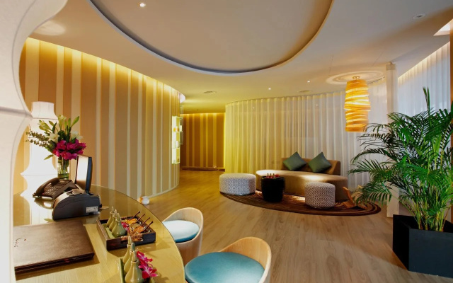 Centara Watergate Pavilion  Bangkok