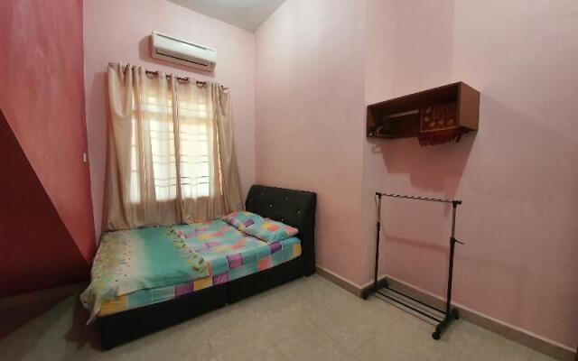 OYO 90280 Darussalam Homestay