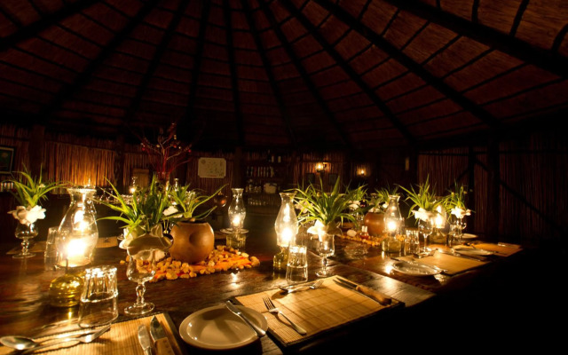 Umlani Bushcamp - Lodge