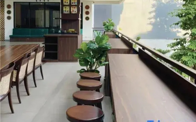 Umasan Coliving & Resto Pondok Indah