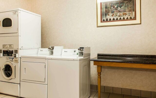 FairBridge Inn & Suites Fort Wayne