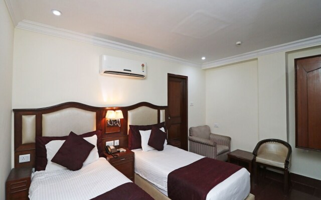 OYO 11647 Hotel Metro