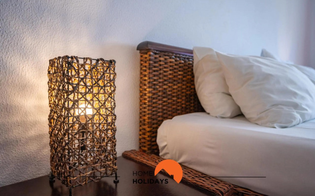 #075 Flat Near Strip Albufeira and 5m Beach