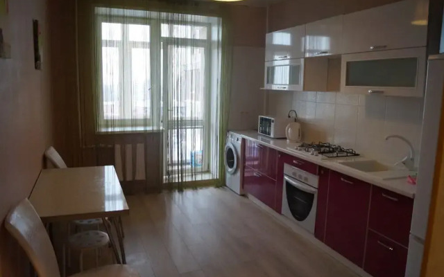 Apartment on Vokzalnaya 51A-7