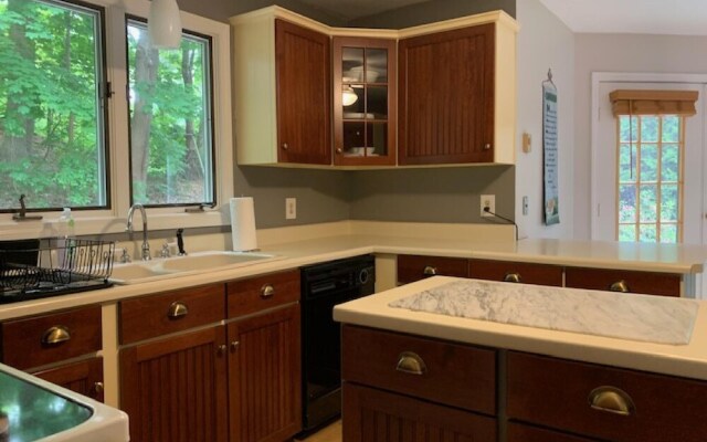 York Street - Y103-wr by Getaway