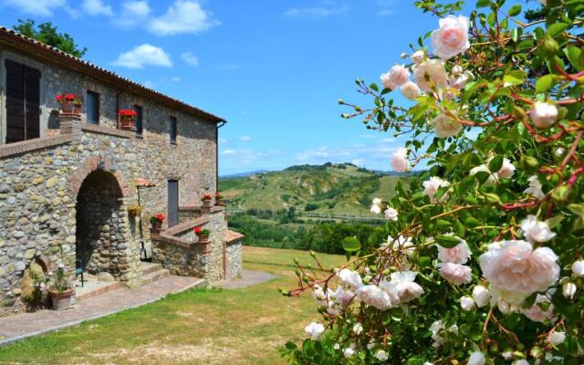 Casale Montemoro With Pool