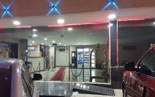 liali alnil