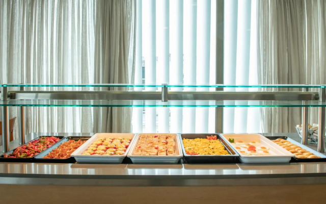 Golden City Hotel