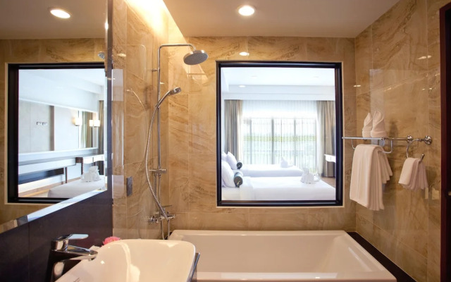 RK Riverside Resort And Spa