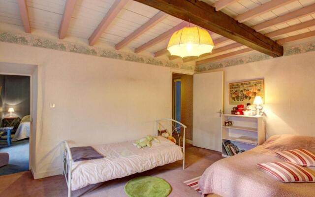 Gîte Saint-Alban-les-Eaux, 7 pièces, 10 personnes - FR-1-496-95