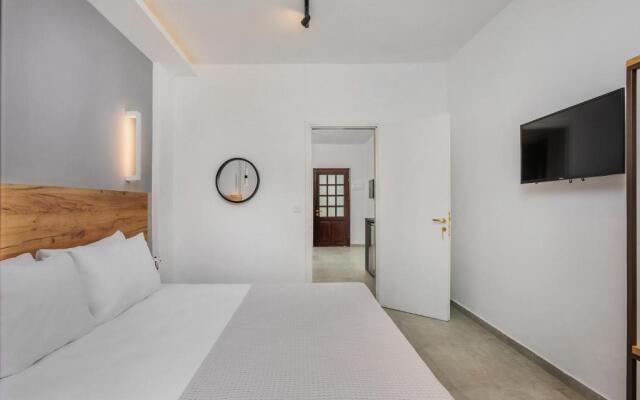 Eleon Suites & Apartments