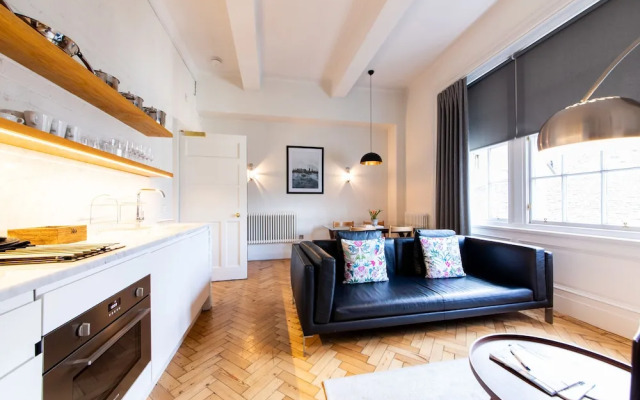 Linton Collection - The West Wing