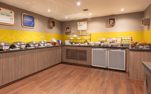 Holiday Inn Express Edinburgh Airport