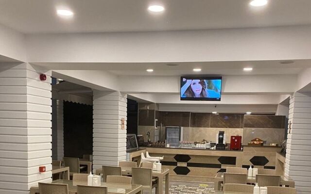 Miyas Luxury Hotel