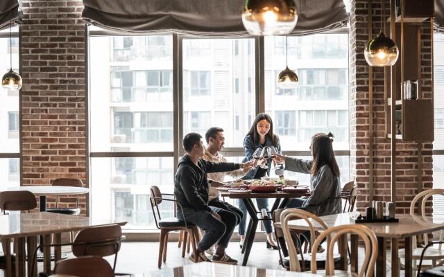 Chengdu High-tech Zone Tongpai Hotel