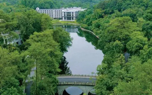Hongzhushan Hotels & Resorts Chanyi Shanju