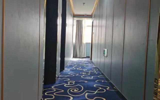 Xinmeijia Business Hotel (Huatian Town)