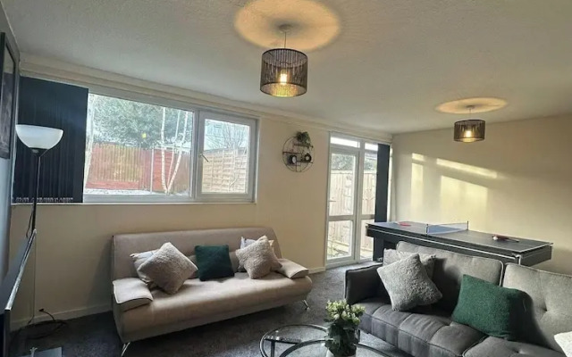 Sark Drive Serenity-cosy 3BR House in Birmingham