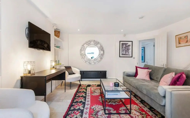 Miss Westside Story - by Out of Office Lifestyle