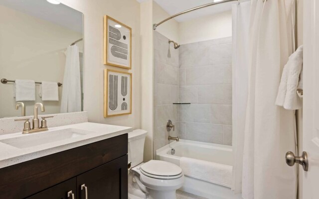 Stay N Play by RedAwning