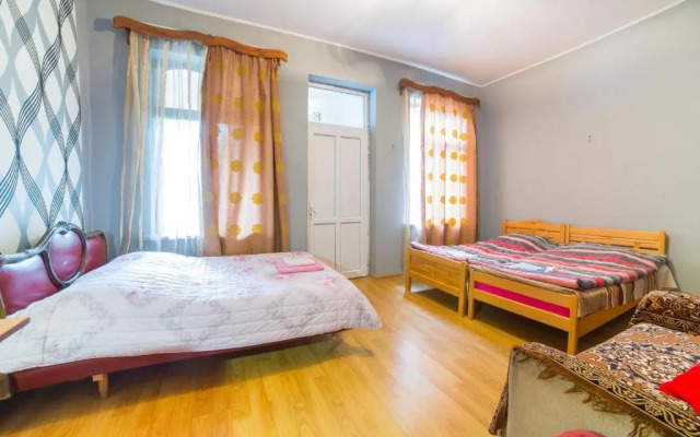 Tato,s Guest house