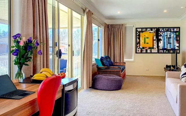 Pelican Beach House 2 Macleay Street