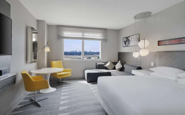 Hyatt Regency Los Angeles International Airport - Image 7