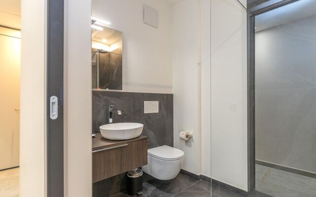 Icon H 201 Suite Micro-living