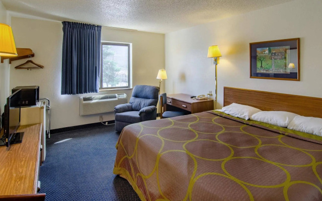 Motel 6 Montoursville, PA - Williamsport