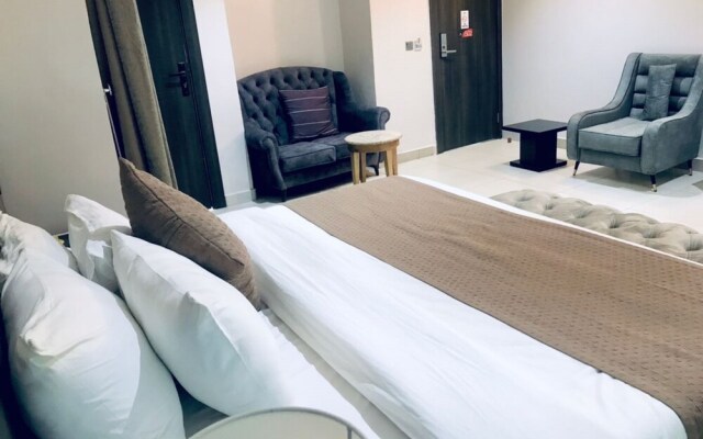 Eleventh House Hotel & Suites Ibadan