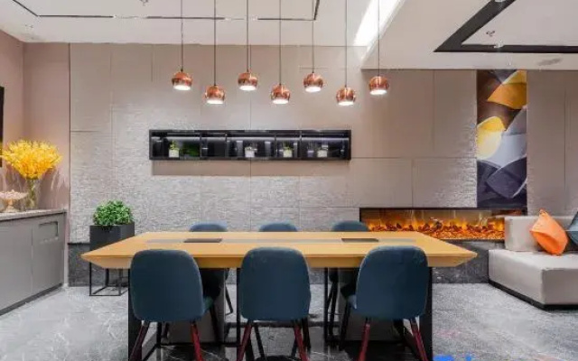 Homeinn Selected Hotel (Nanjing Zhongcai Logistics Dongqi Road Metro Station)
