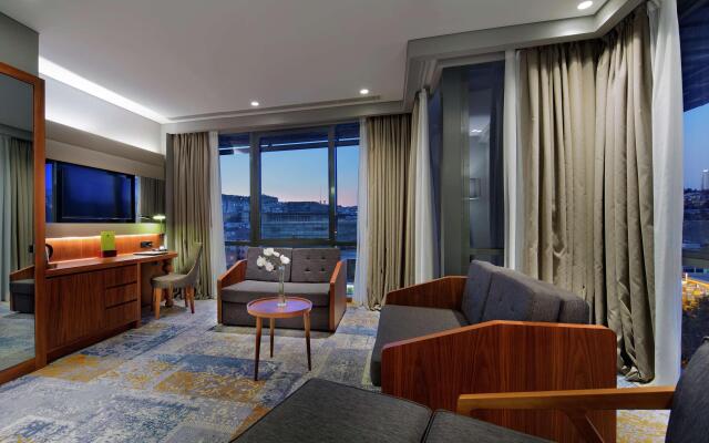 DoubleTree by Hilton Hotel Istanbul - Piyalepasa