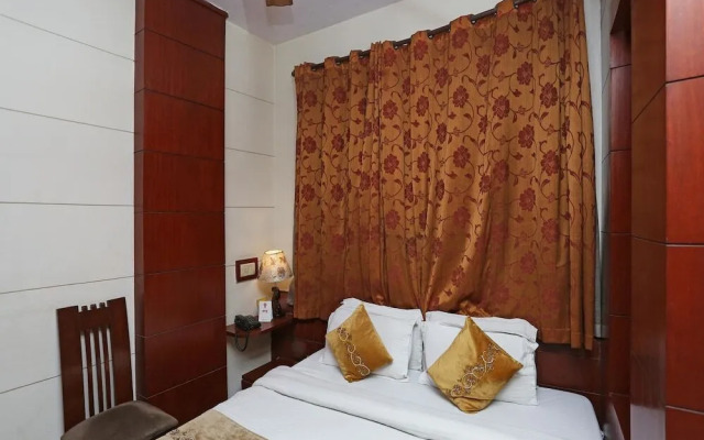 OYO 2680 Hotel Presidency