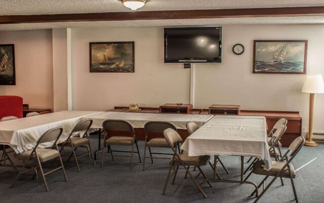 Econo Lodge Inn & Suites Hoquiam