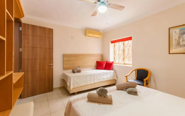 Villa & Pool 4 Mellieha Bay Retreat