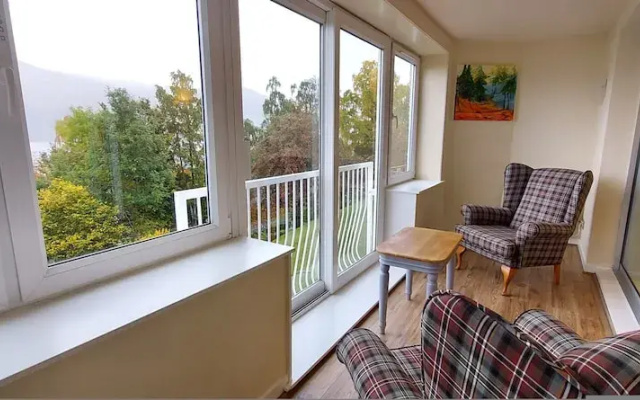 Loch Rannoch Highland Club Pine Marten Lodge 01